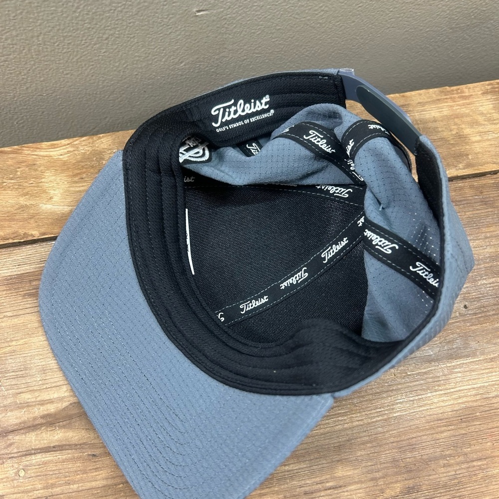Titleist Charcoal Men's Hat NEW WITH TAG! - Picture 4 of 7